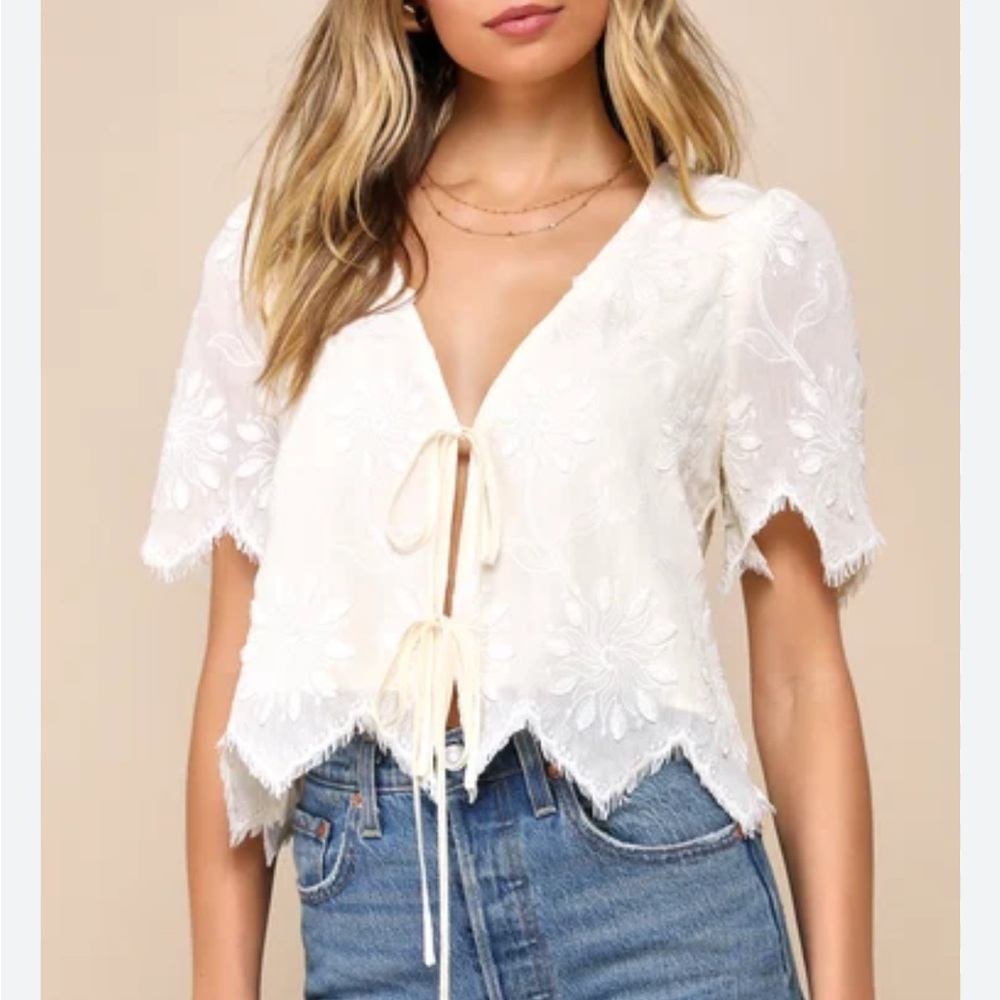 Chic Cream Lace Tie-Front‎ Blouse